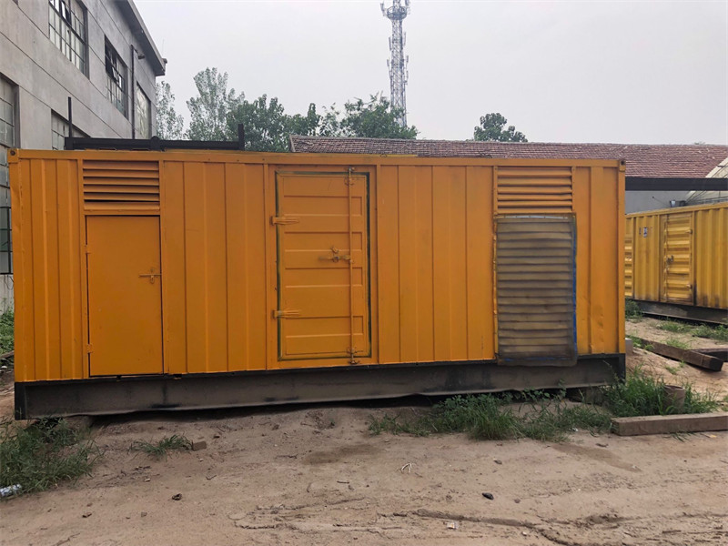 江门发电机出租进行负载测试时，电瓶电量不足的具体判断标准是什么？